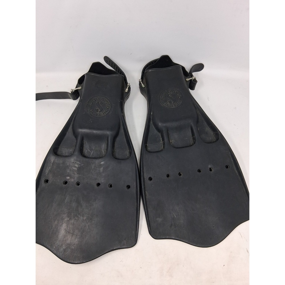 SCUBAPRO Jet Fin Vented Design Made in the USA Black Rubber Diving Fins Medium